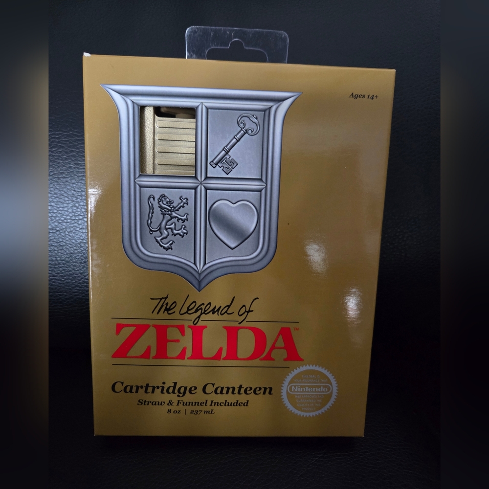 Nintendo The Legend of Zelda Drinkware/Canteen with Straw